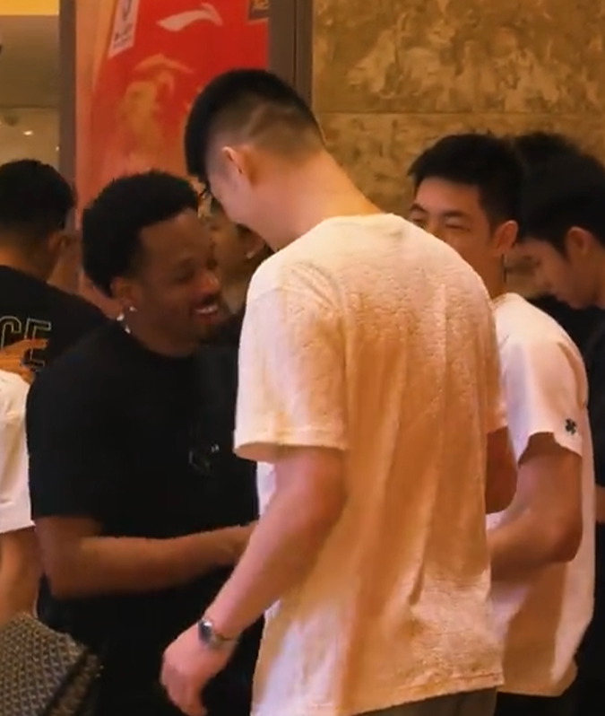 膝盖伤势严重，但森林狼后场核心却比大家预期的更早重返赛场？